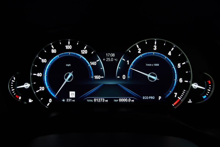 Панель приборов BMW X4 xDrive30i (G02) 2018 года  (NA) (фото 104 из 106)